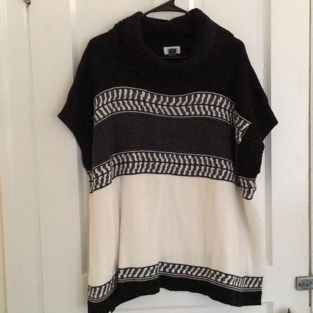 NWT Old Navy short sleeve sweater poncho Size XS/S